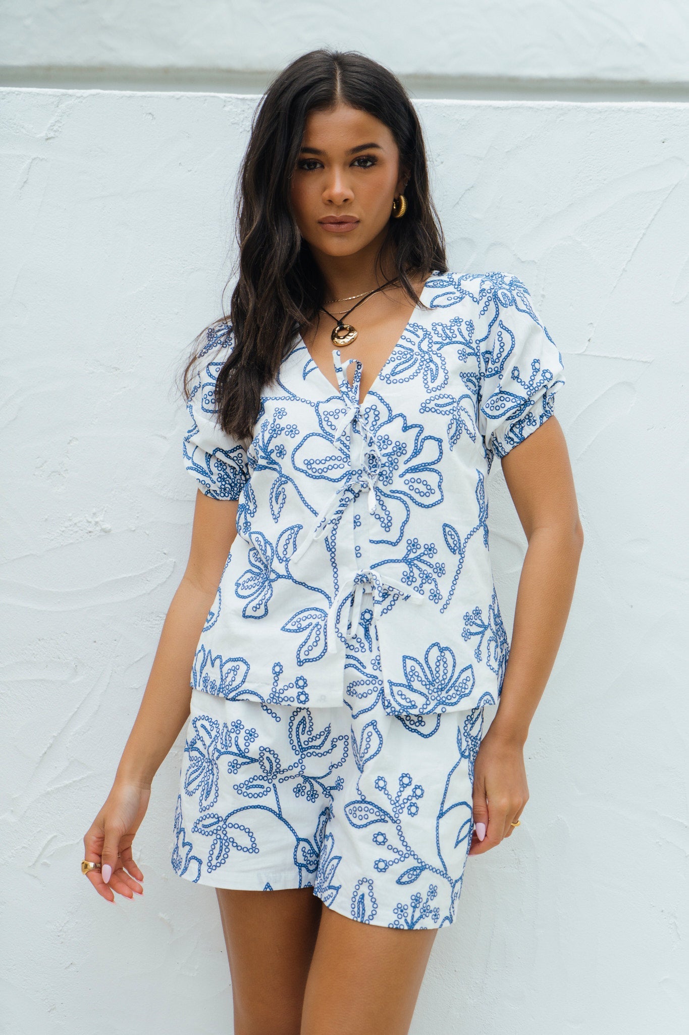 Gini London White Textured Floral Print Tie Front Top