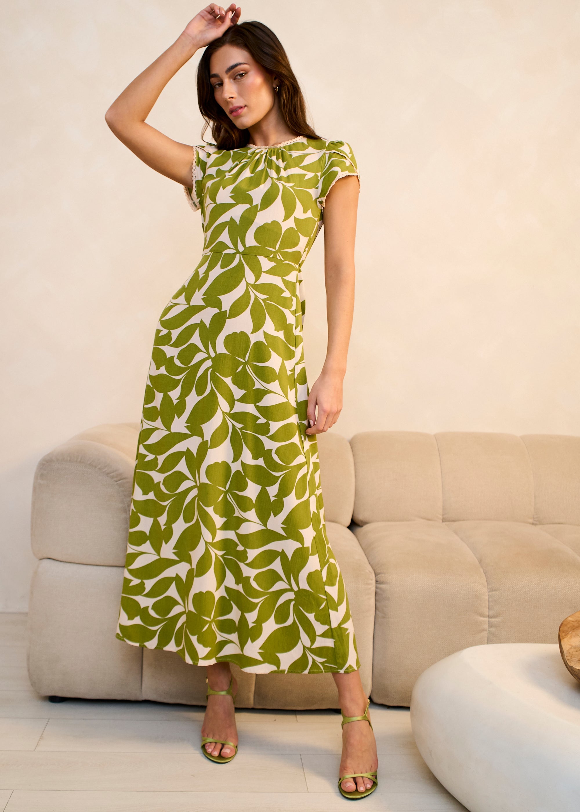 Gini London Green Petal Cuff Elasticated Waist Maxi Dress