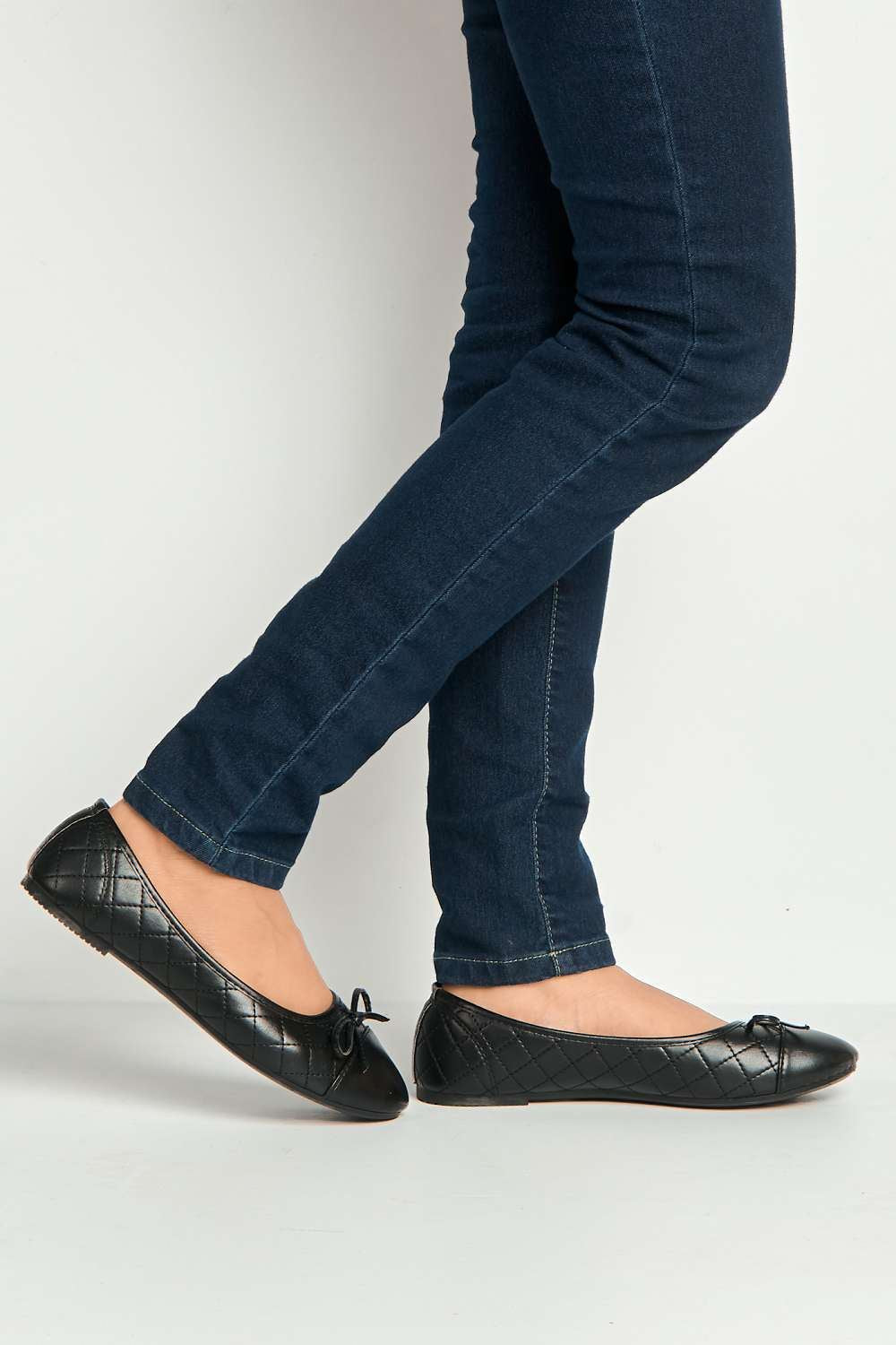 Miss Diva Black Arrica Bow Detail Flat Pumps