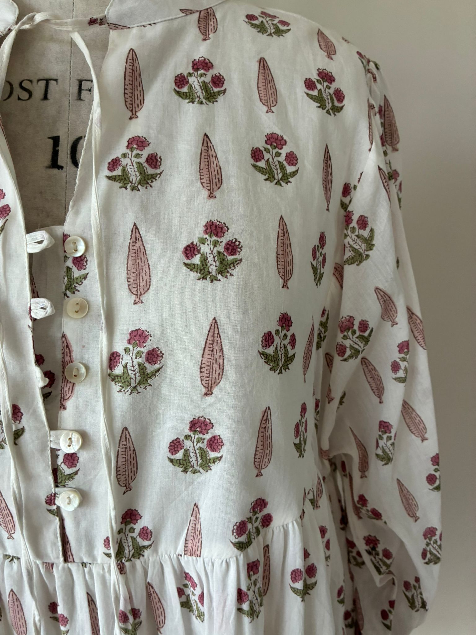 Soul Of Sita Lalita Cream Woodblock Print Maxi Dress 100% Cotton, Side Pockets And Border