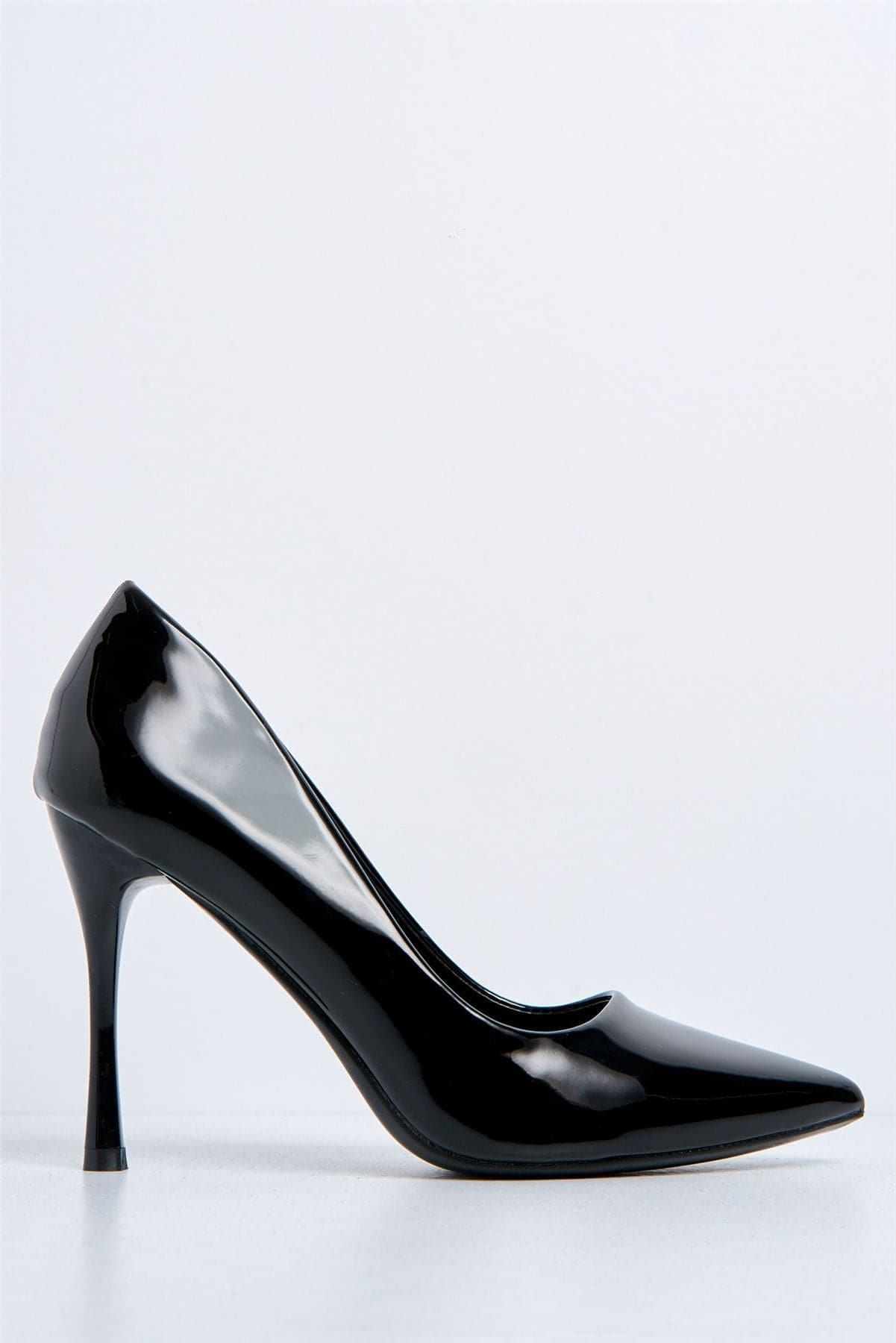 Miss Diva Gina Spool Heel Court Shoes in Black Patent