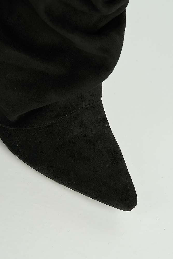 Miss Diva Black Suede Izel Block Heel Boots