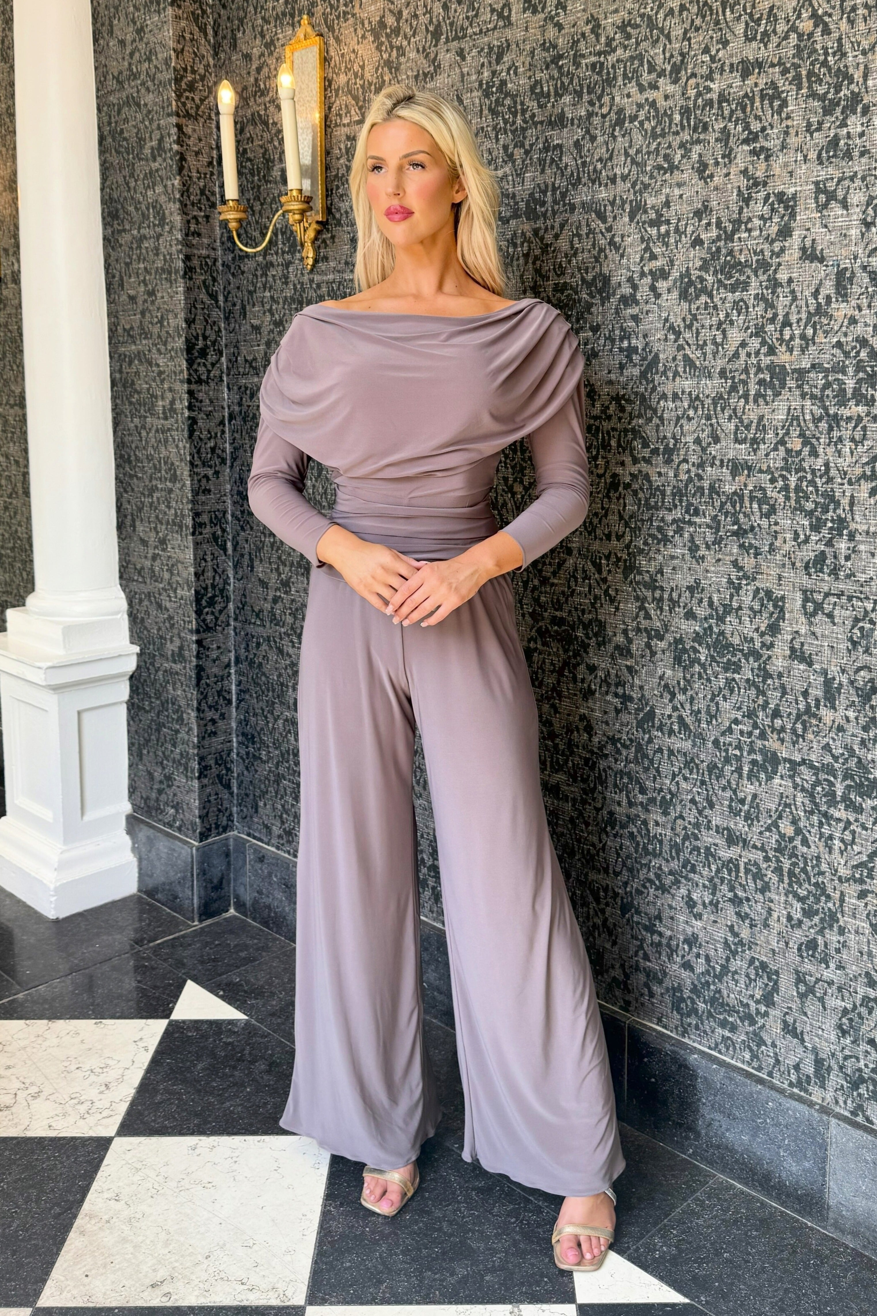 Atom Label Grey Taupe T2 Ss26 Carbon Jumpsuit With Sleeve