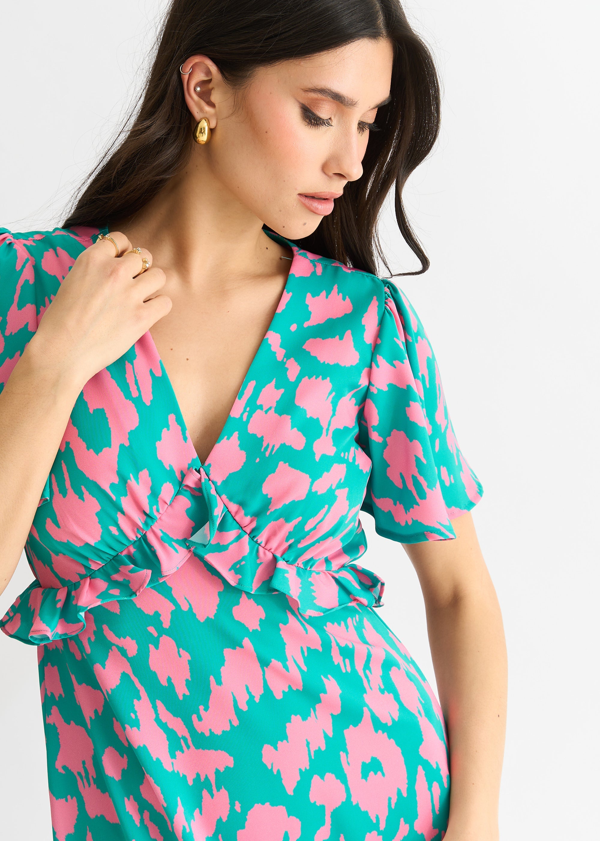 Gini London Green Animal Print V Neck Ruffle Midi Dress
