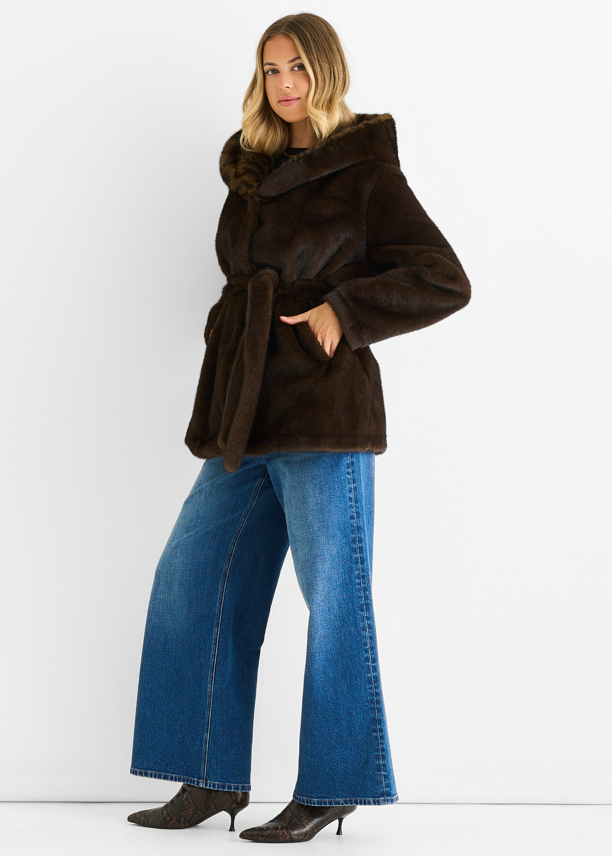 Chocolate Premium Contrast Lapel Hood Animal Faux Fur Jacket