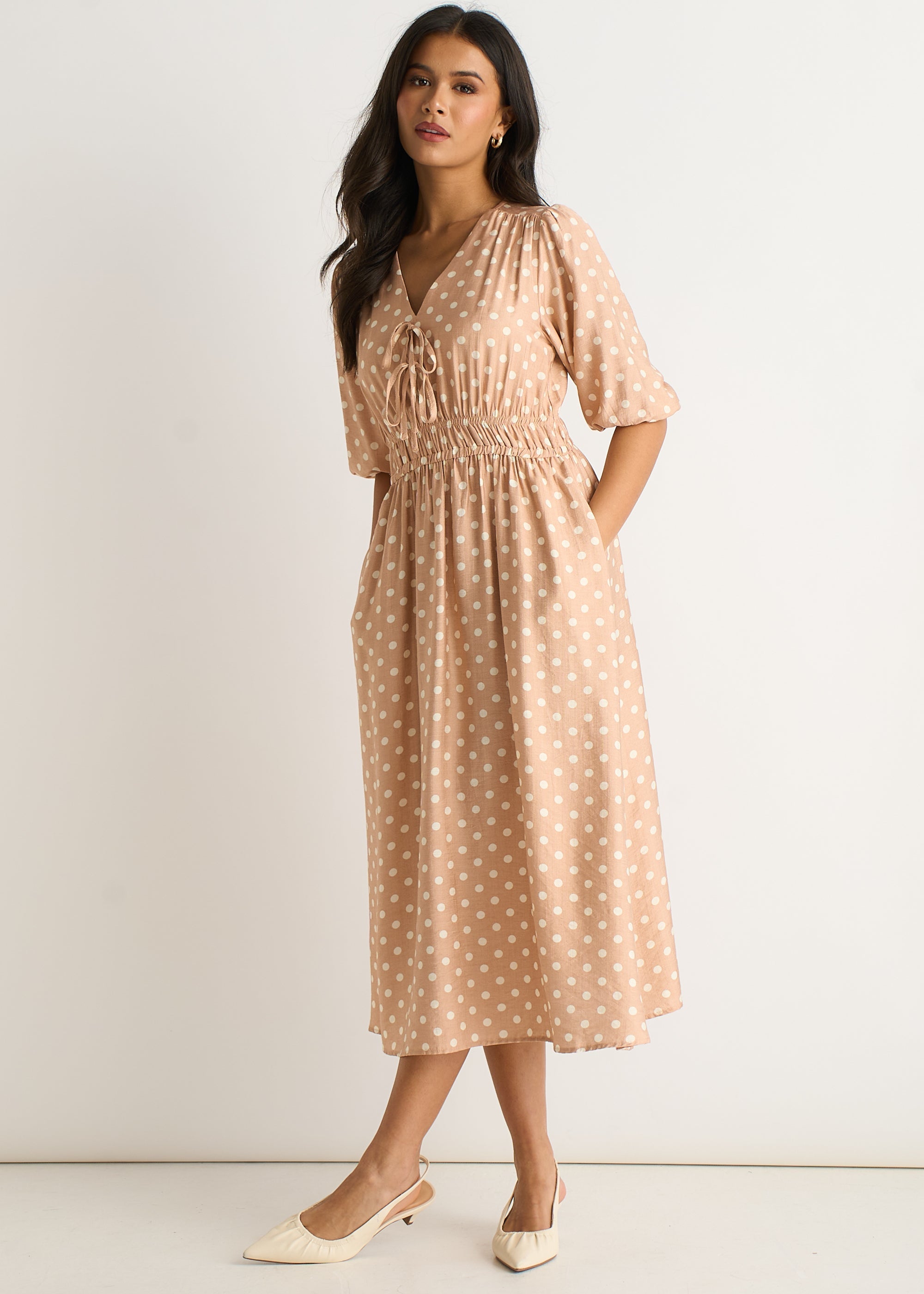 Gini London Oatmeal Spot Print Shirred Waist Shift Midi Dress