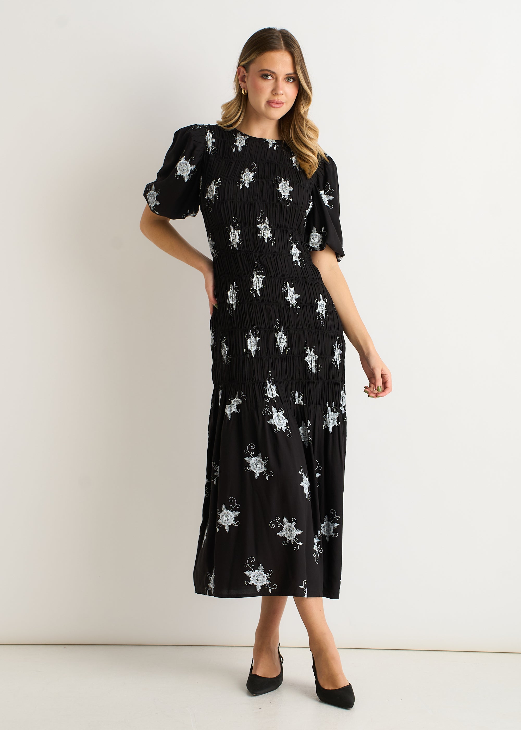Gini London Black 3/4 Sleeves Paisley Ruched Midi Dress