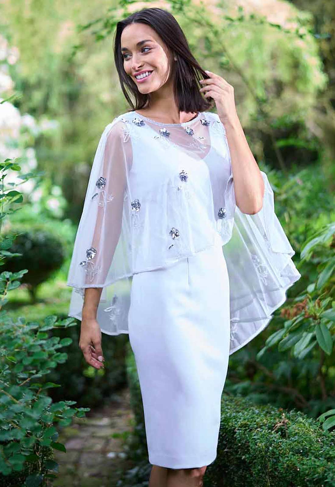 Gina Bacconi Silver Mist Beaded Cape With Delicate Small Flowers Gina Bacconi Silver Mist Beaded Cape With Delicate Small Flowers