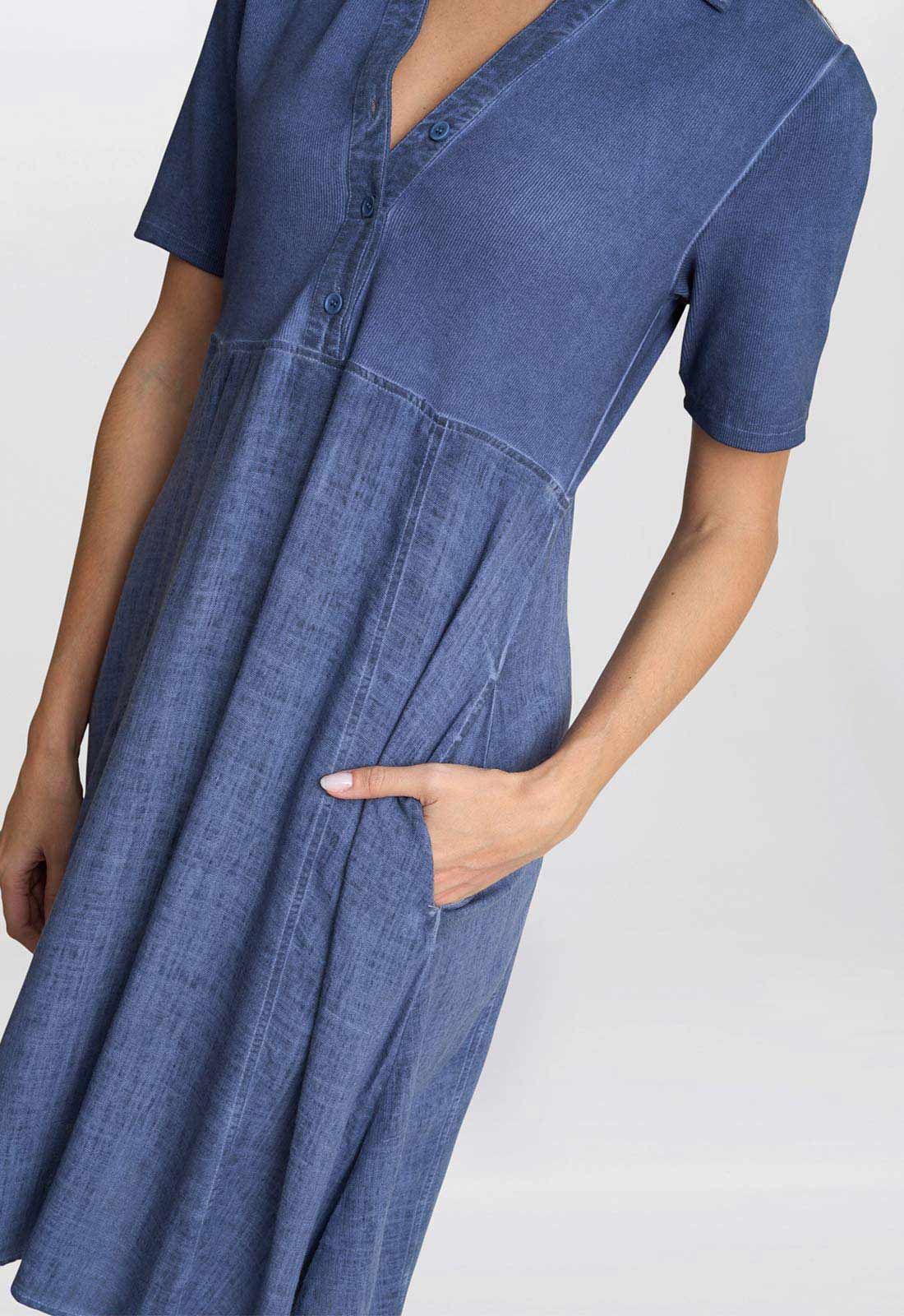 Gina Bacconi Blue Aaliyah Chambray Dress