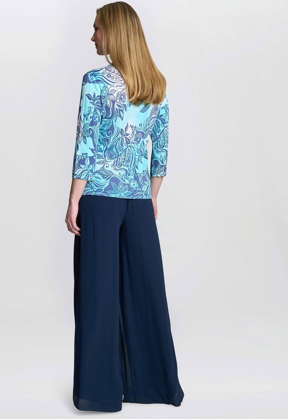 Gina Bacconi Blue Vivien Lightweight Sweater With Diamante Detail