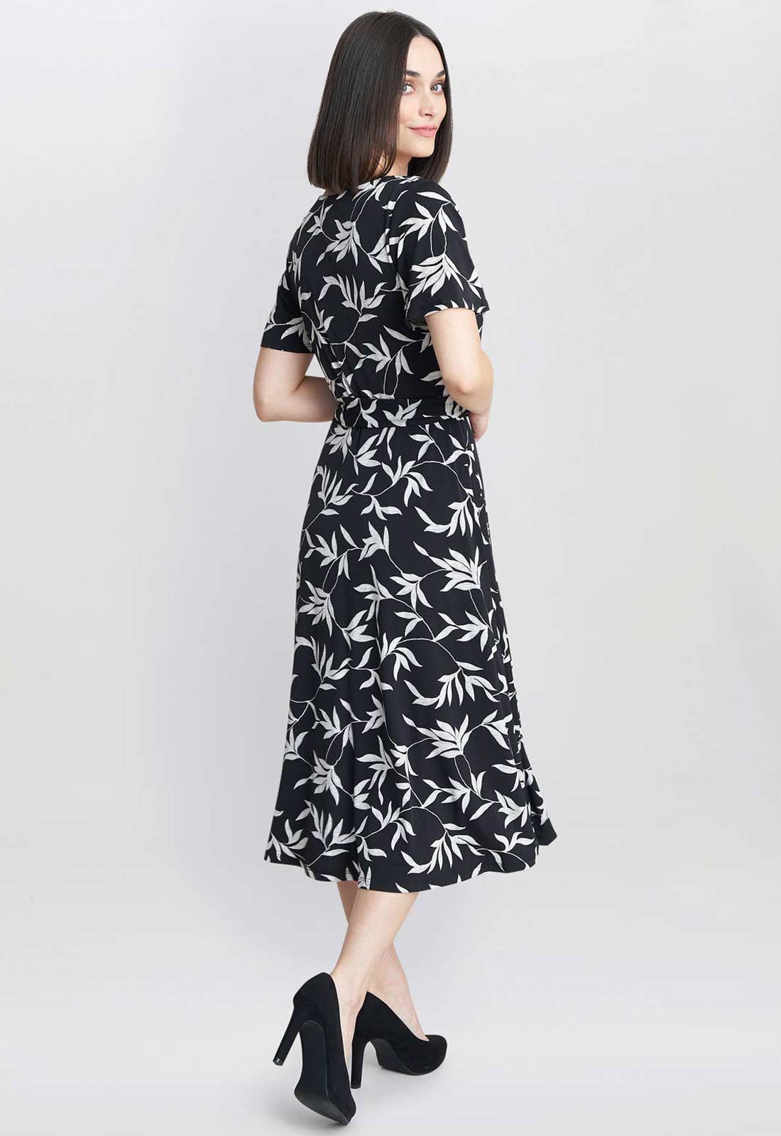 Gina Bacconi Black & White Emma Fit And Flare Dress