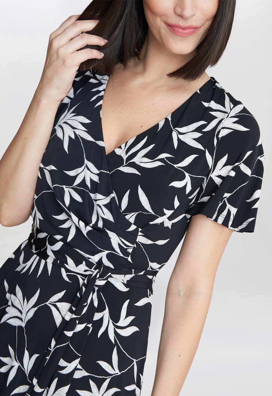 Gina Bacconi Black & White Emma Fit And Flare Dress