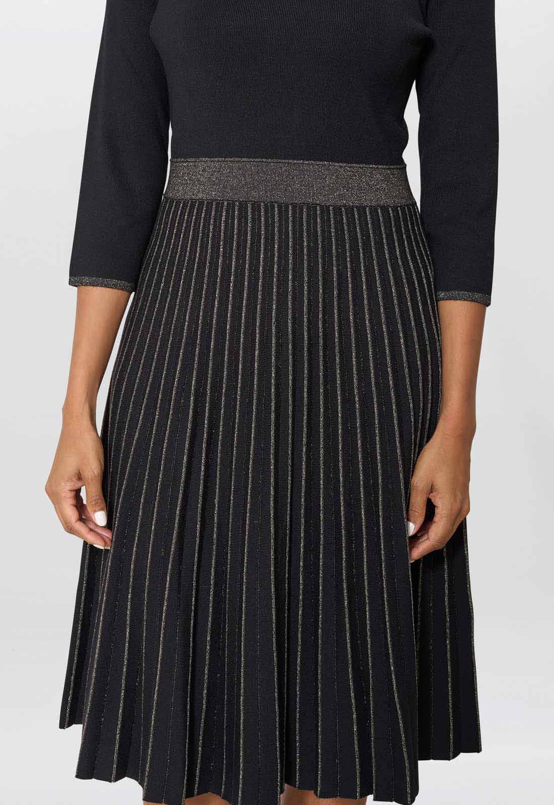 Gina Bacconi Black Apple Pleated Midi Dress