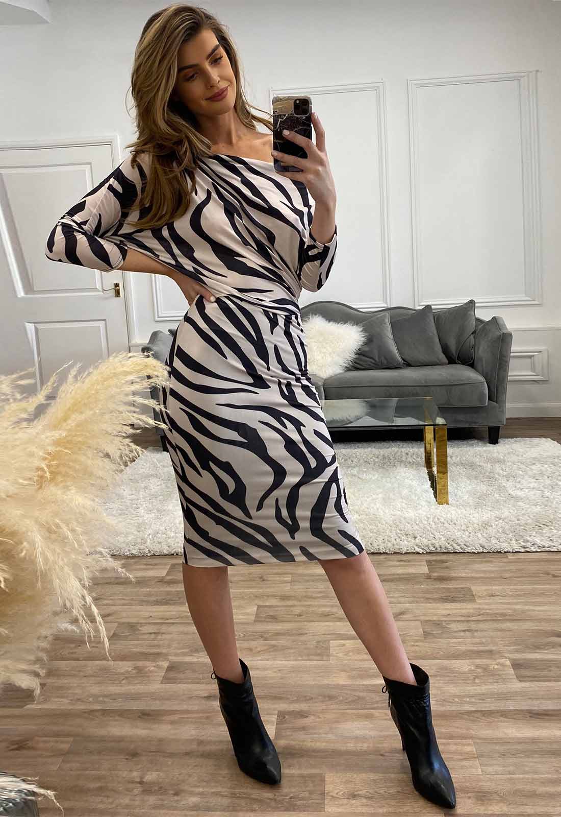 Honor Gold Aubrey Zebra print Midi Dress