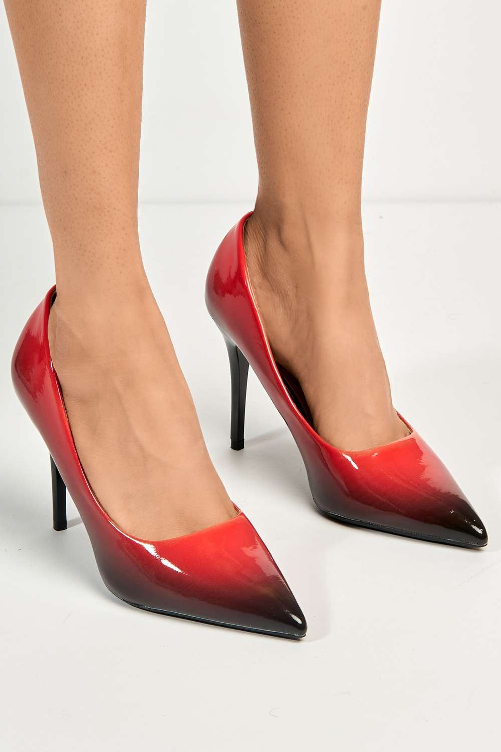 Miss Diva Dua Two Tone Pointed Toe Court Shoes in Red