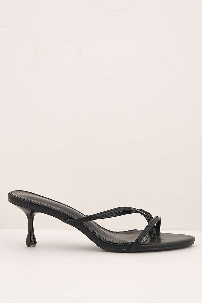 Miss Diva Black Sylvia Toepost Strappy Slip On Kitten Heel Mules