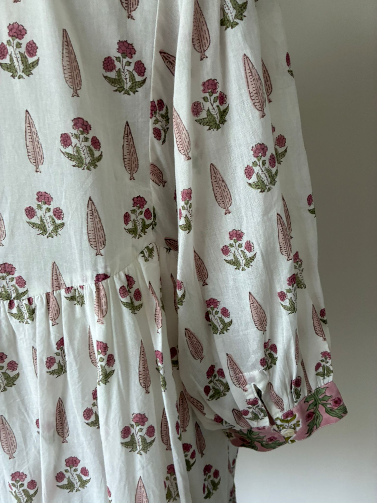Soul Of Sita Lalita Cream Woodblock Print Maxi Dress 100% Cotton, Side Pockets And Border