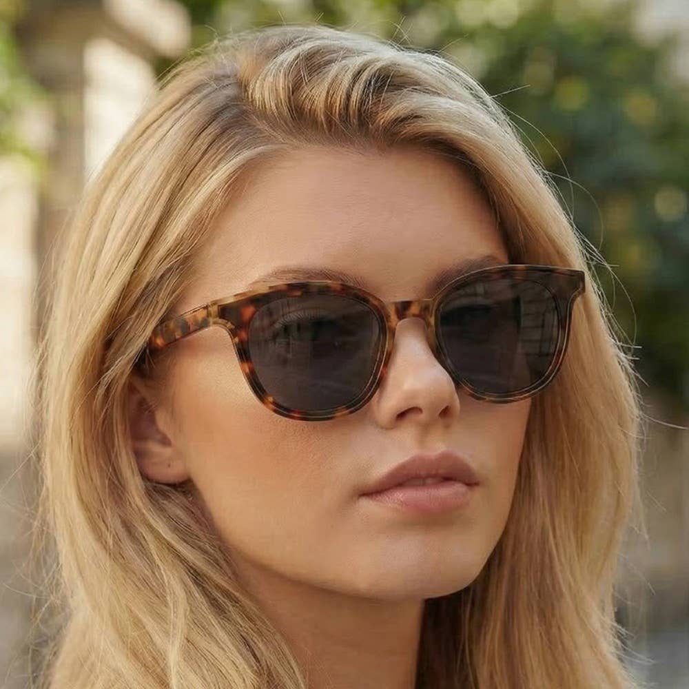 Soul Of Sita Tortoise Frame Sunglasses Set: Assorted