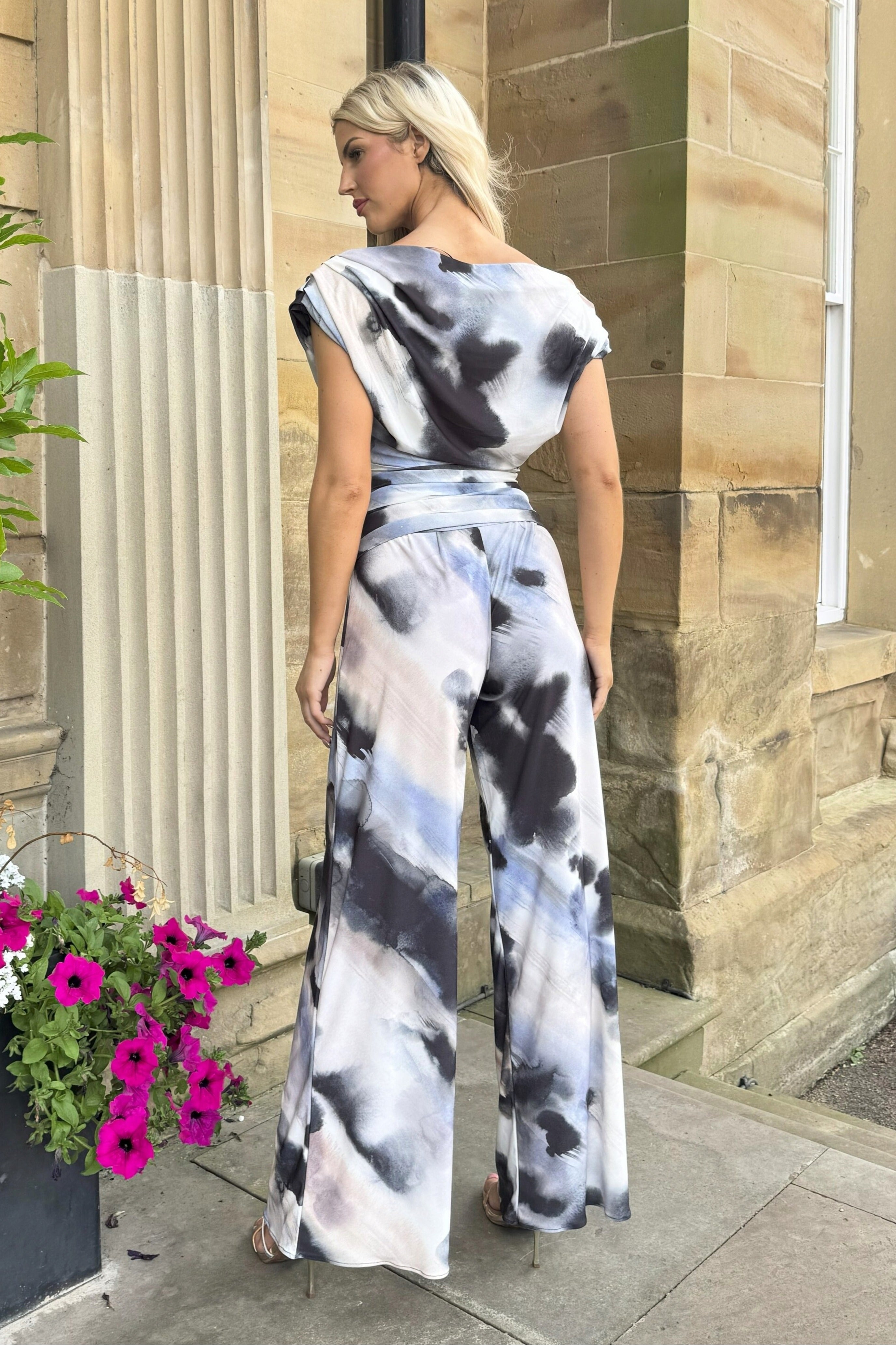 Atom Label Abstract Print Ss26 Carbon Jumpsuit