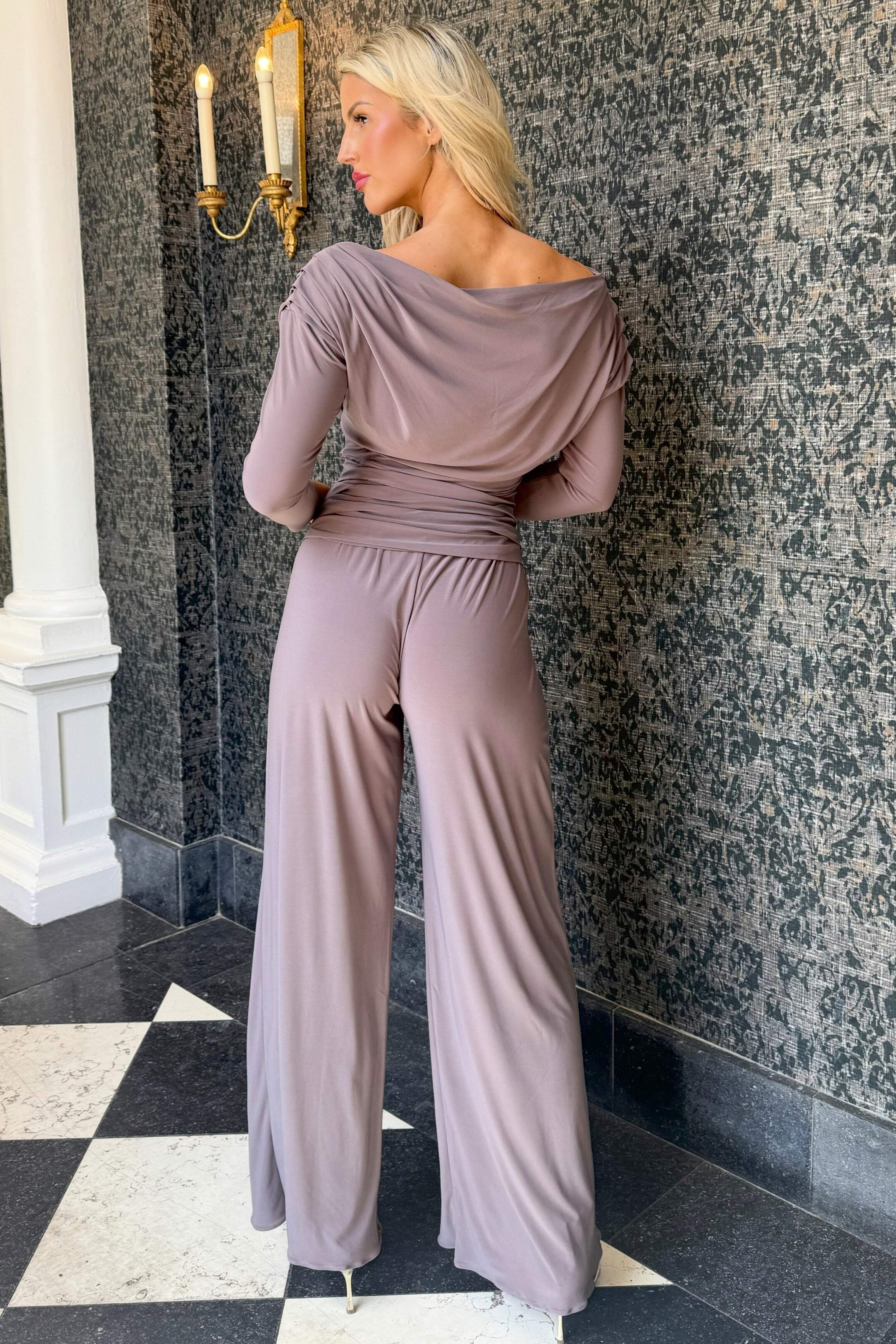 Atom Label Grey Taupe T2 Ss26 Carbon Jumpsuit With Sleeve