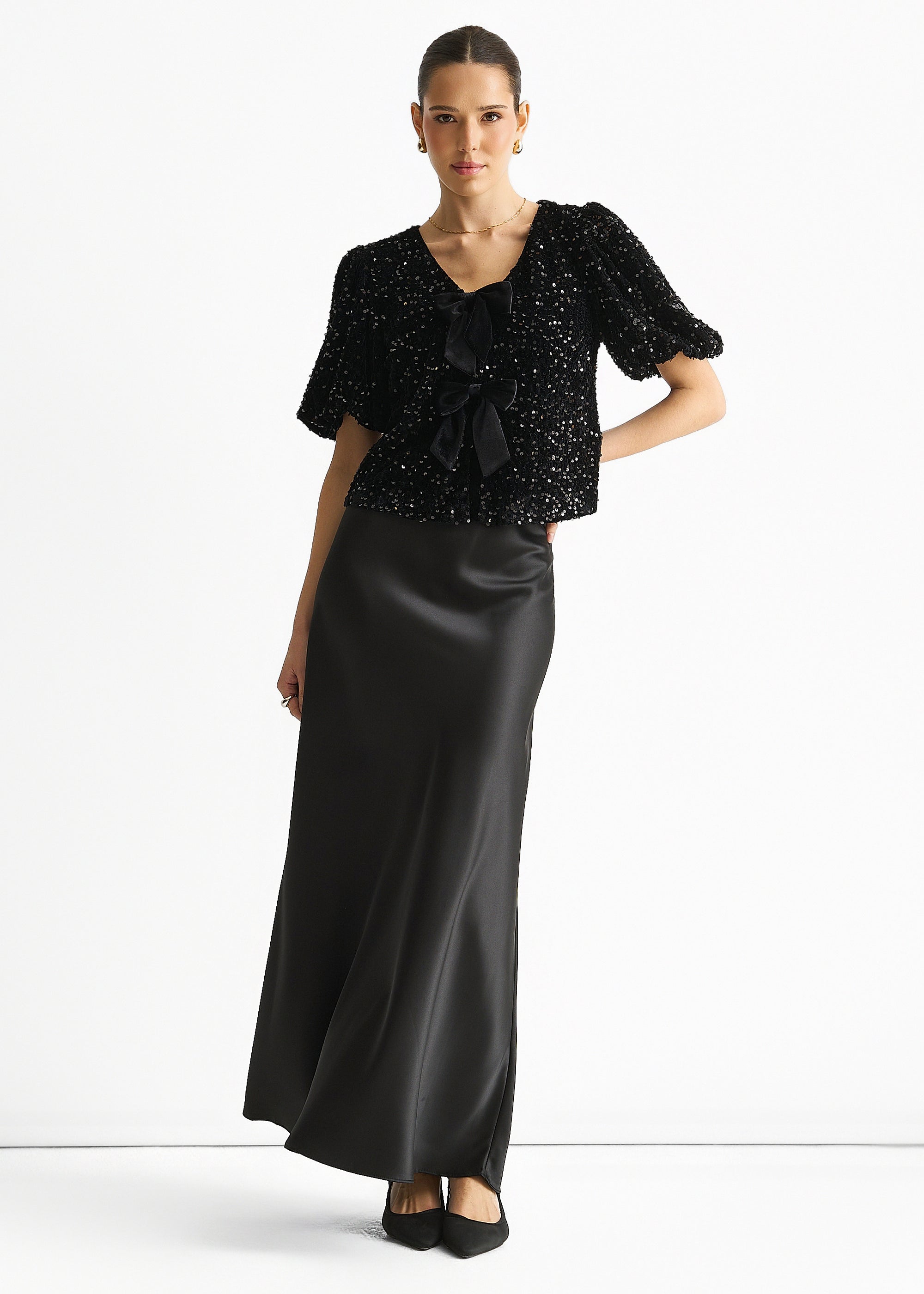 Gini London Black Velvet Sequin Bow Front Bubble Sleeve Top