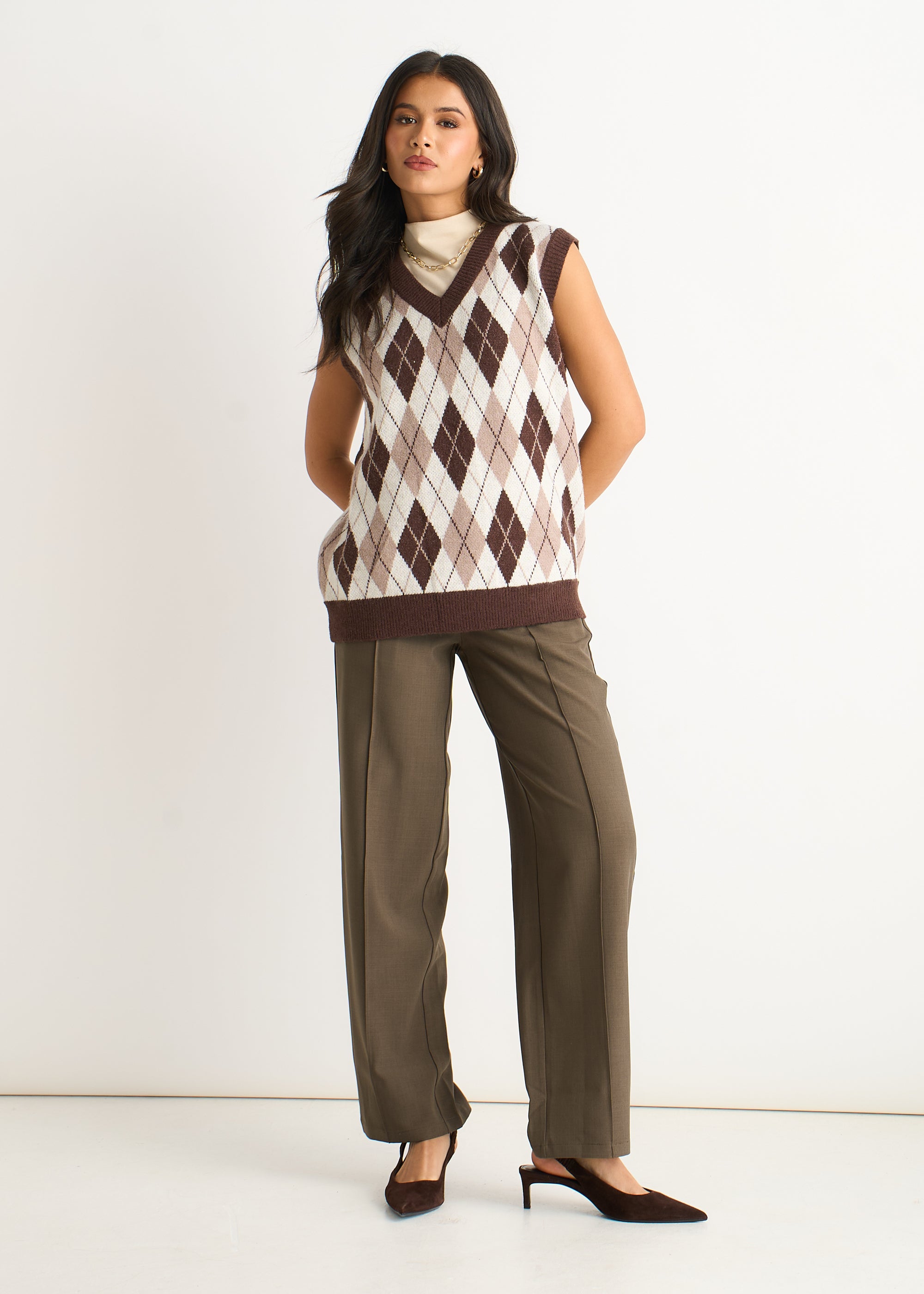 Gini London Chocolate Argyle Knit Vest Jumper