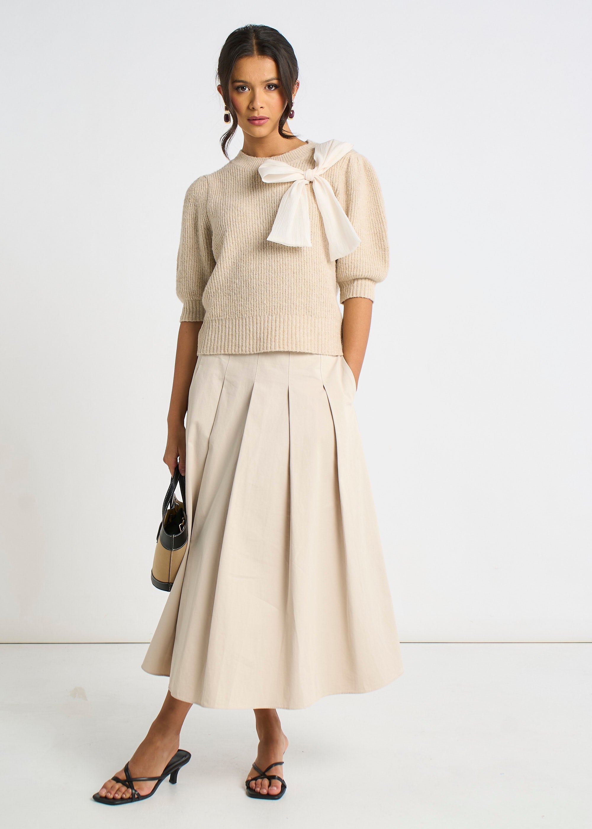 Gini London Mocha Chiffon Bow Knitted Jumper