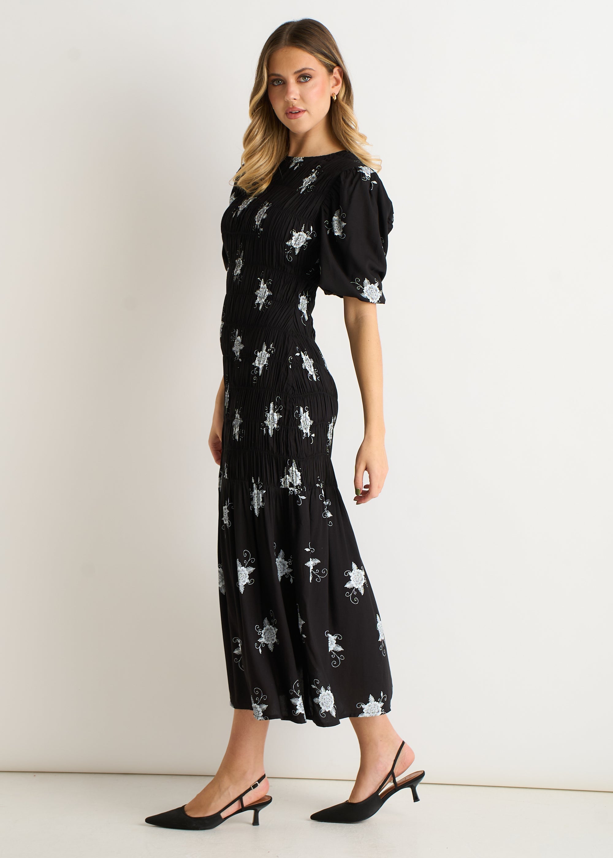 Gini London Black 3/4 Sleeves Paisley Ruched Midi Dress