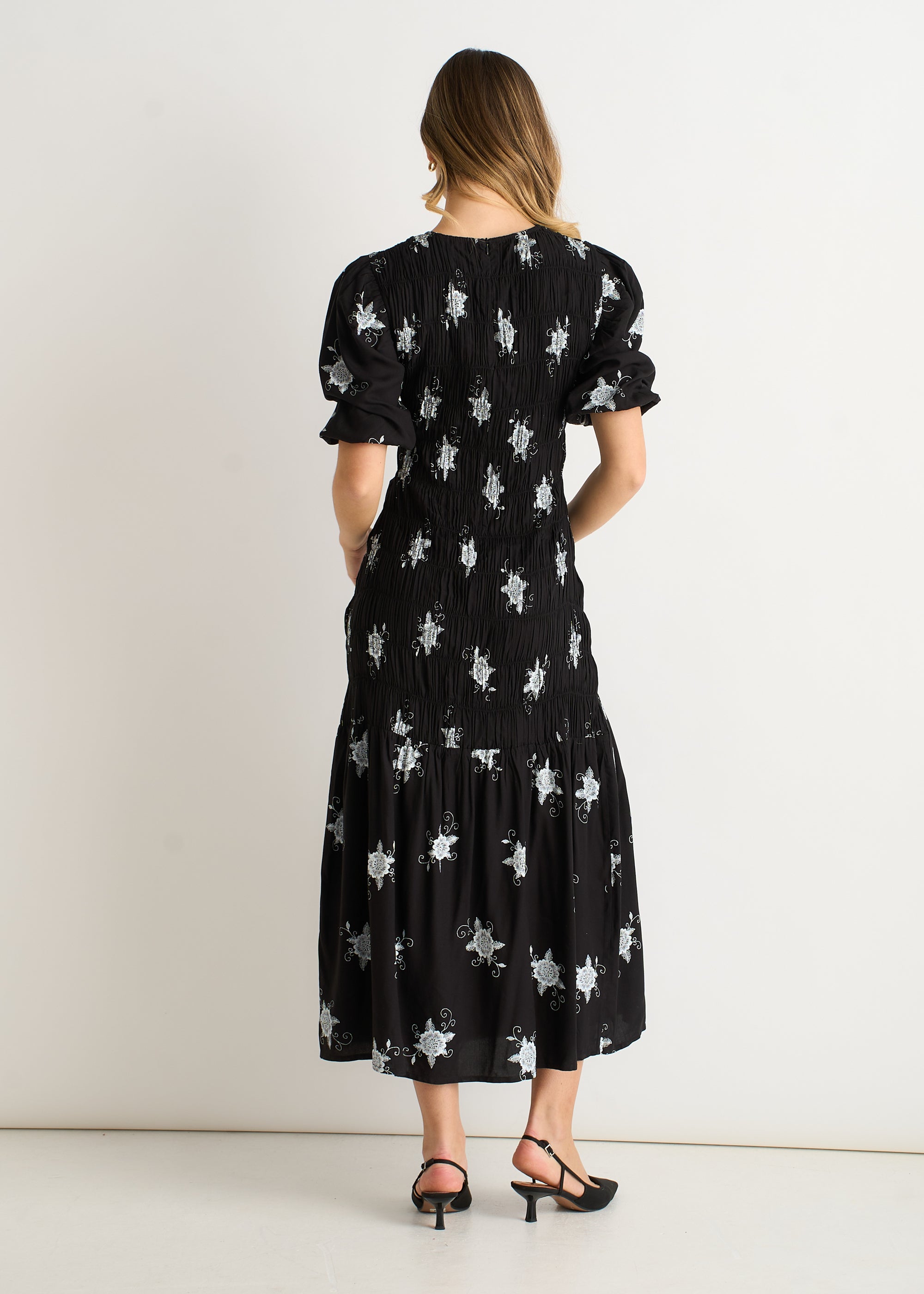 Gini London Black 3/4 Sleeves Paisley Ruched Midi Dress