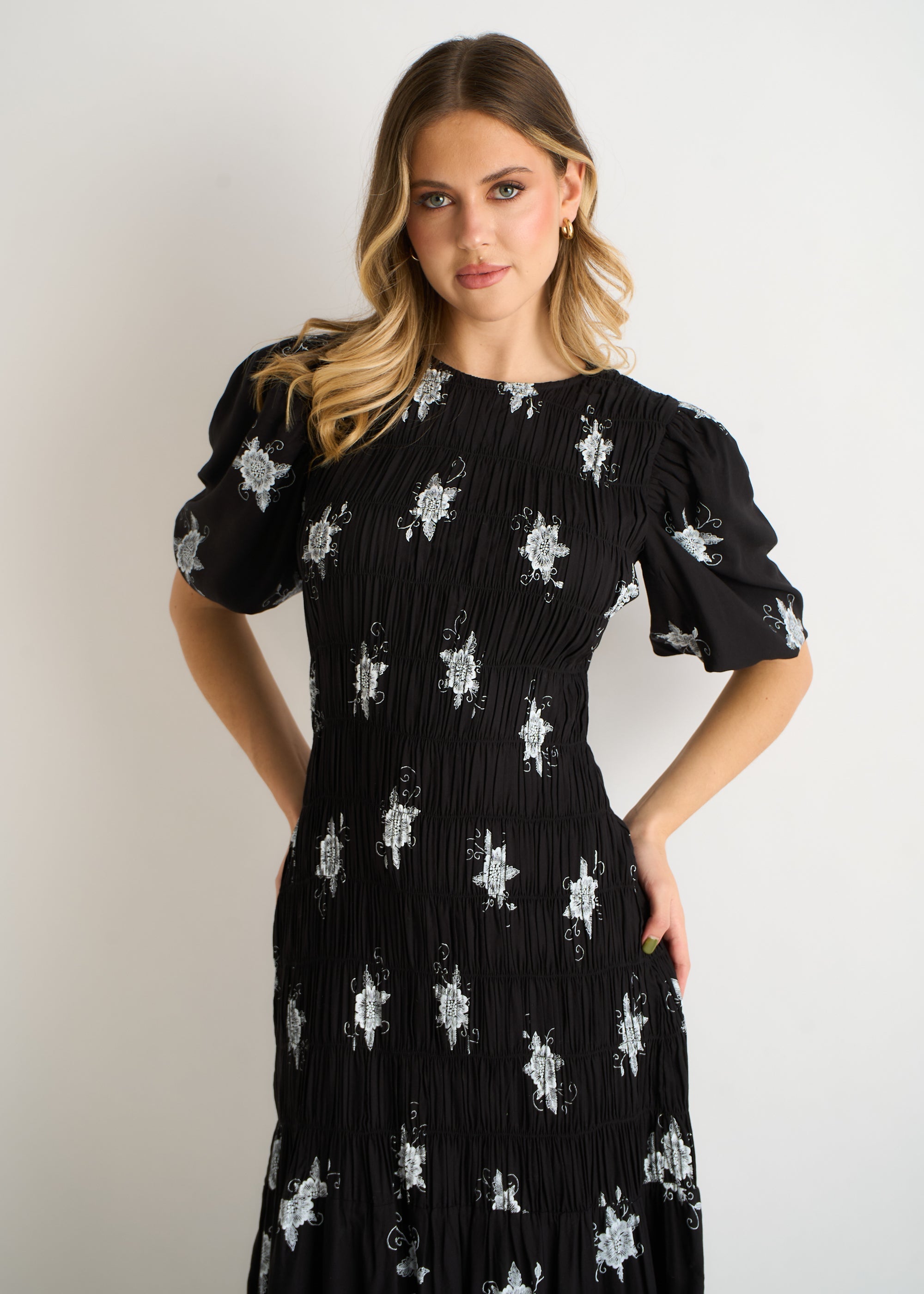 Gini London Black 3/4 Sleeves Paisley Ruched Midi Dress