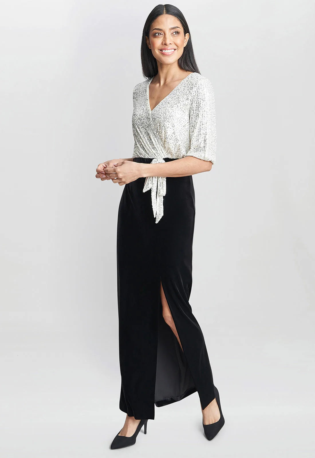 Gina Bacconi Monochrome Matilyn Velvet Maxi Dress