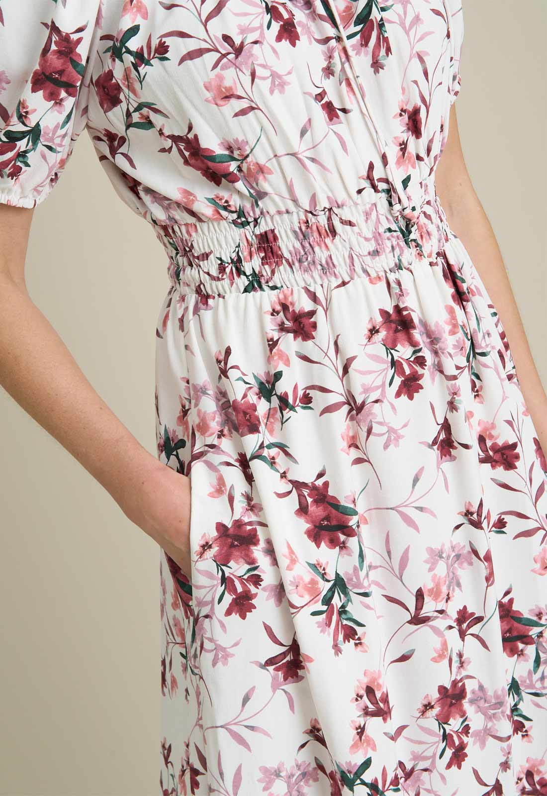 Gina Bacconi IVORY / RED Perrie Smock Waist Floral Print Dress