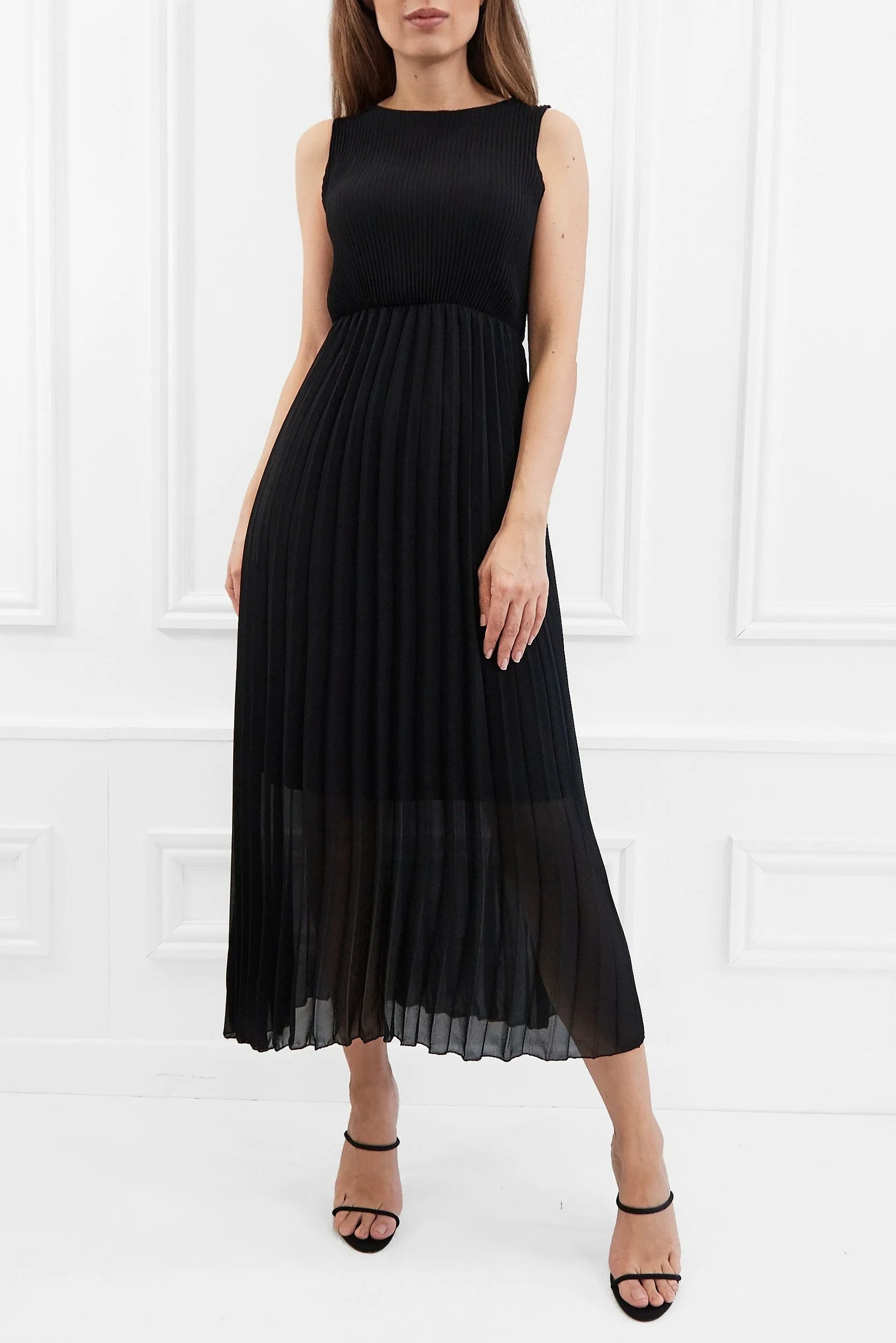 Honor Gold Tess Black Pleated Midi Dress