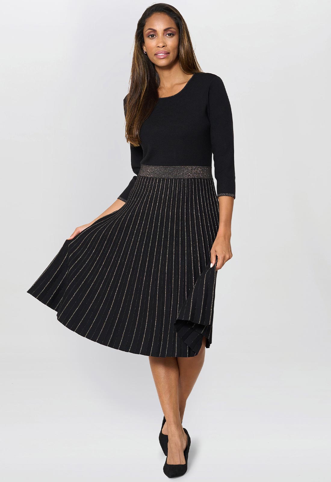Gina Bacconi Black Apple Pleated Midi Dress