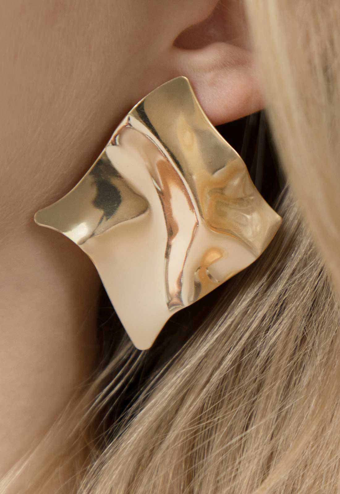 Always Chic Gold Wrinkled Square Earrings-91891