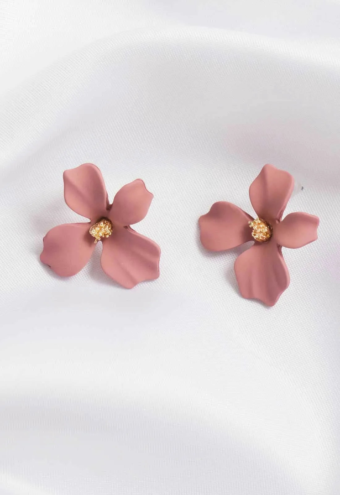 Always Chic Dusky Pink Flower Earrings-92090