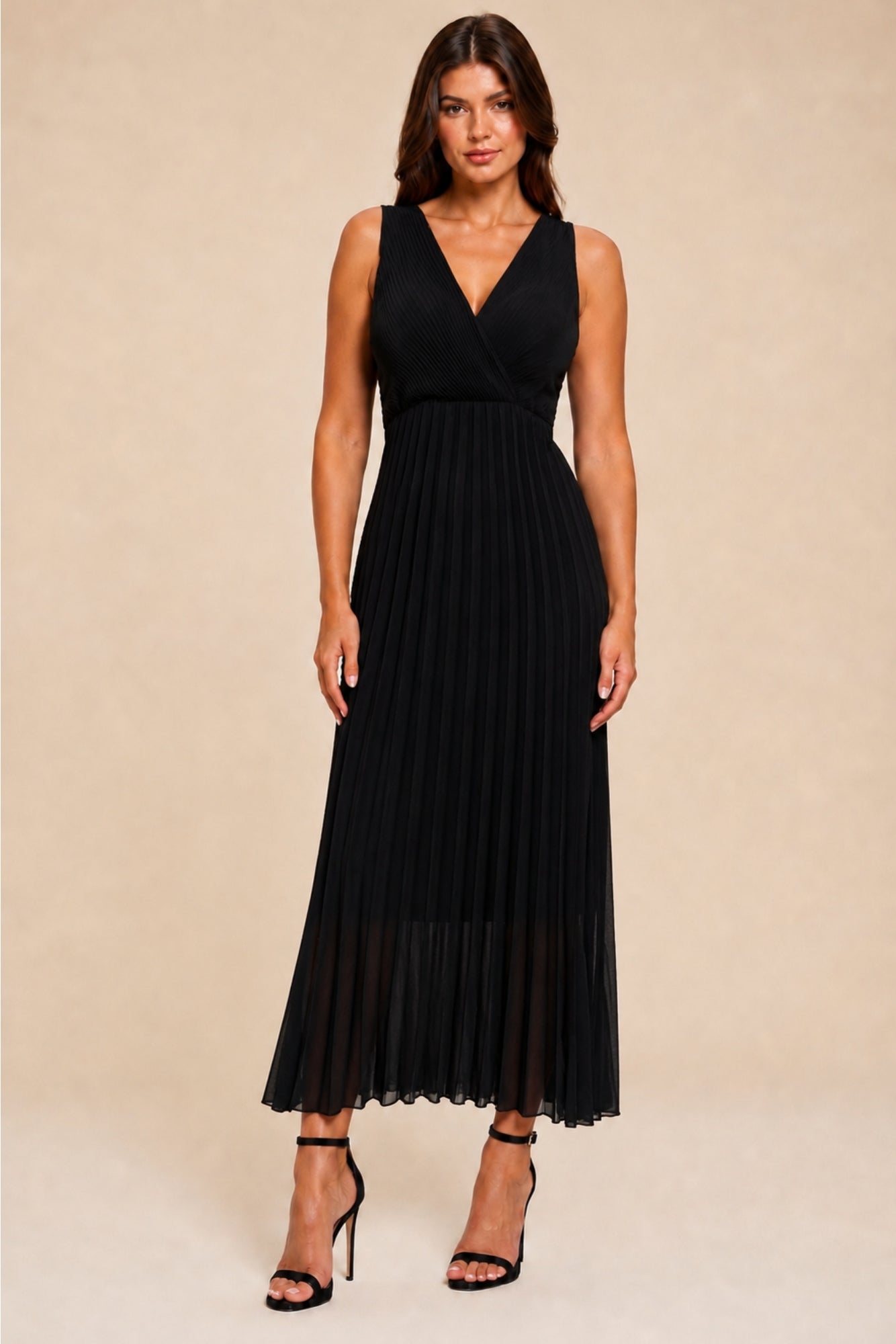 Honor Gold Tess Black Pleated Midi Dress